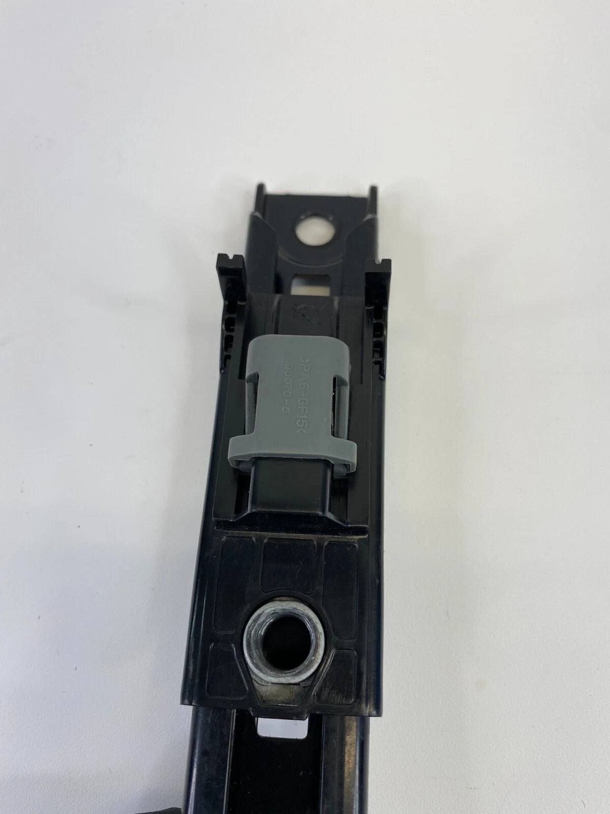 2016 CHEVROLET CRUZE LIMITED FRONT RIGHT SEAT BELT HEIGHT ADJUSTER 13580168 OEM