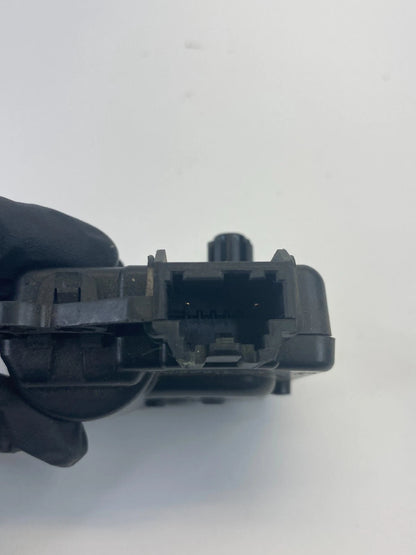 2009-2014 VOLKSWAGEN ROUTAN HVAC AC HEATER BLEND DOOR ACTUATOR FLAP M8679001 OEM
