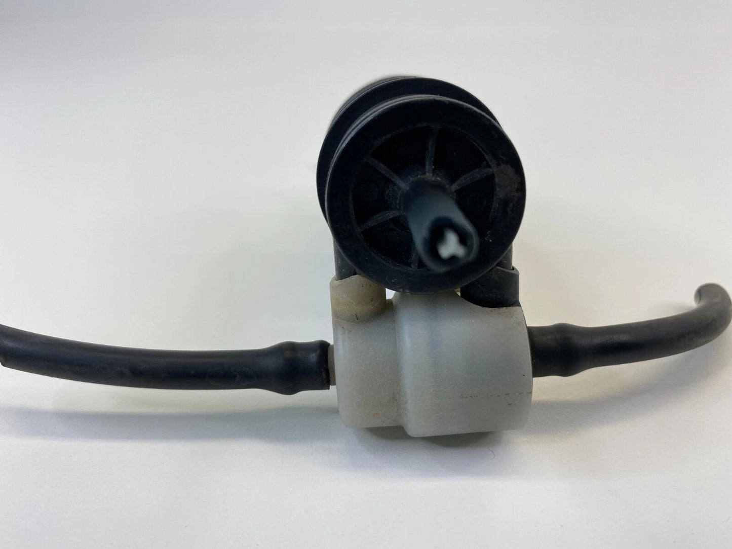 2007-2013 MITSUBISHI OUTLANDER WINDSHIELD WASHER PUMP MOTOR 3043125 OEM