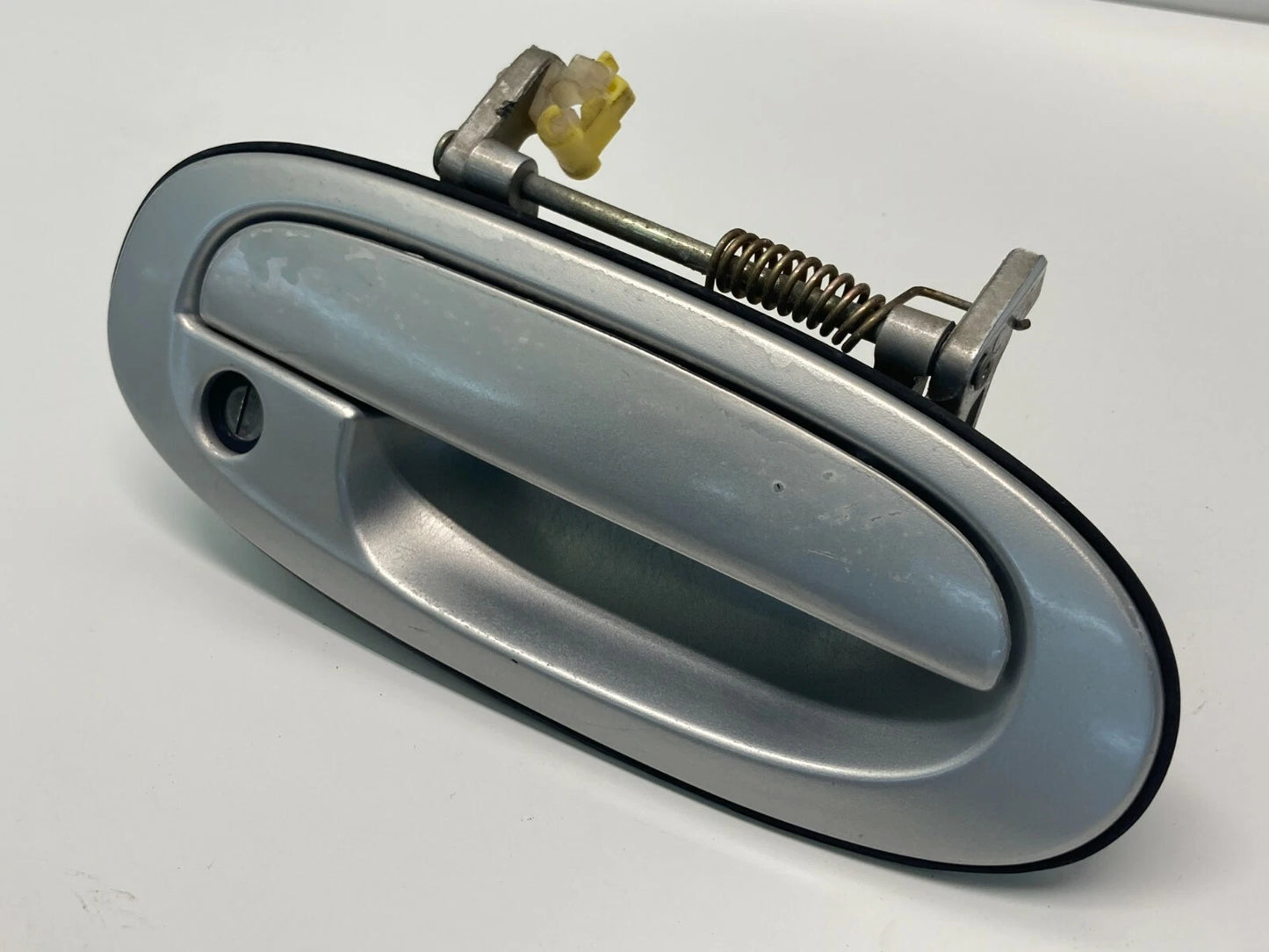 1997-2003 FORD ESCORT SD FRONT RIGHT PASSENGER SIDE EXTERIOR DOOR HANDLE 6322400