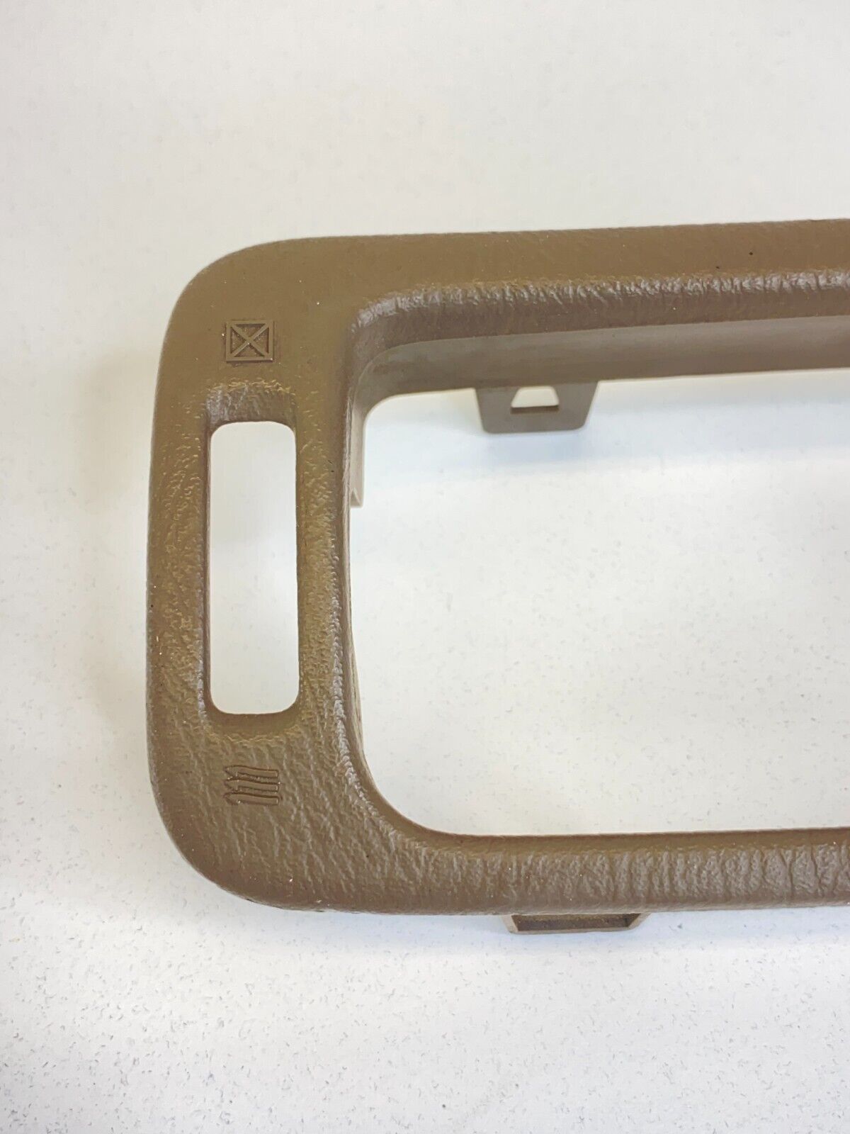 1998-2001 Nissan Altima Dash Passenger Side Air Vent Outer Bezel Trim OEM