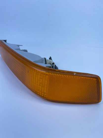 1998-2004 CHEVROLET S10 FRONT LEFT DRIVER SIDE PARK TURN SIGNAL LAMP LIGHT OEM