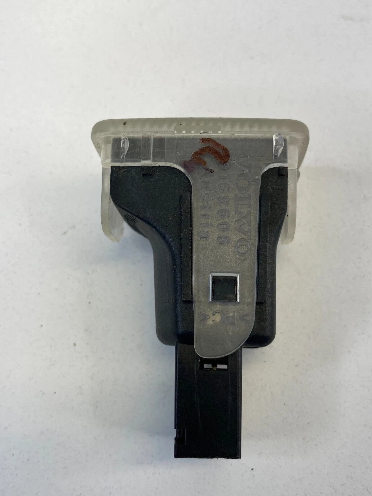 1999-2006 VOLVO S80 REAR LEFT SIDE DOOR COURTESY LIGHT LAMP 9169606 OEM