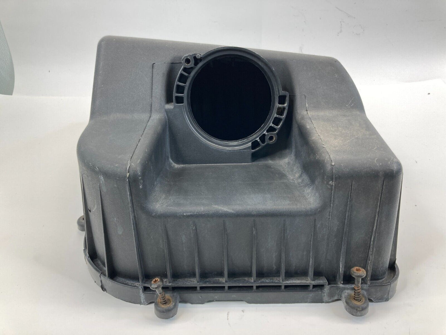 2009-2011 Chevrolet Traverse 3.6L Air Intake Cleaner Box Filter Housing Cover