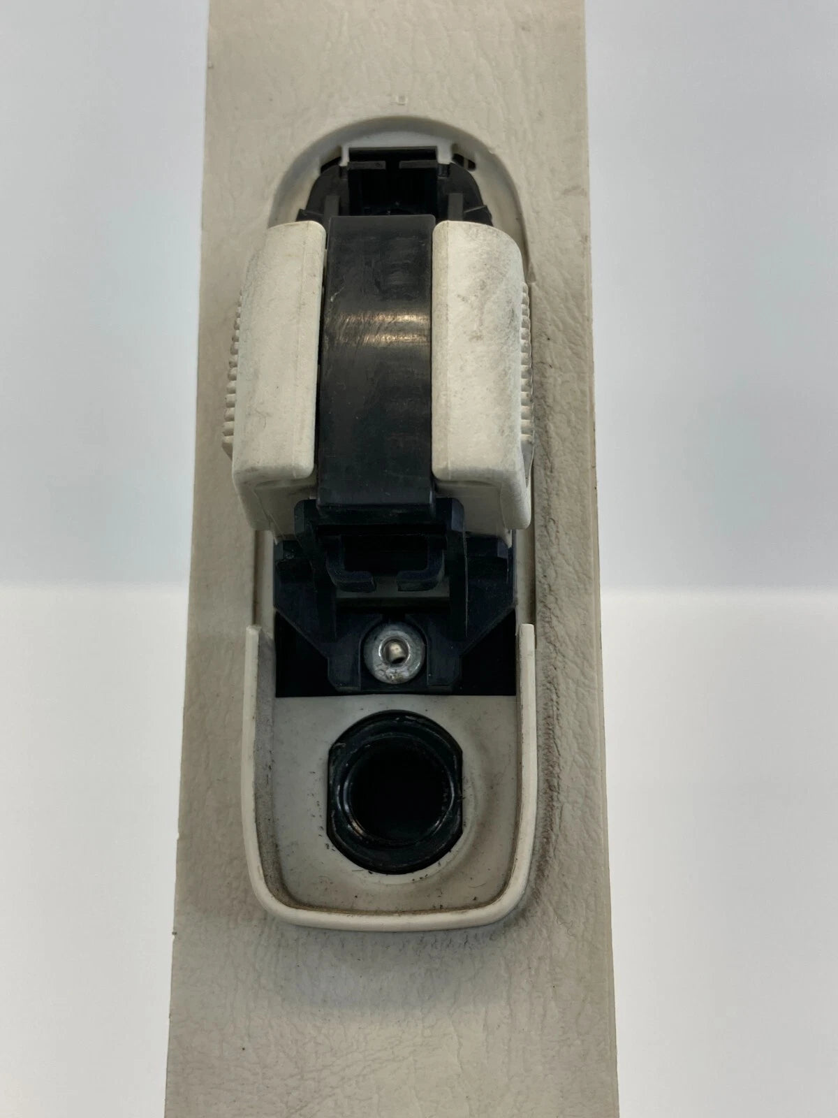 08 09 10 11 12 FORD ESCAPE FRONT LEFT DRIVER SIDE SEAT BELT HEIGHT ADJUSTER OEM