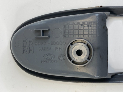 01-06 Hyundai Elantra Rear Right Passenger Door Handle Bezel Cover 83621-2D000