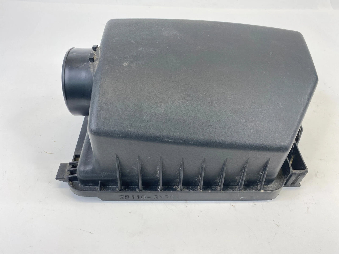 2011-2016 HYUNDAI ELANTRA AIR INTAKE BOX UPPER CLEANER COVER HOUSING 28110-3X350