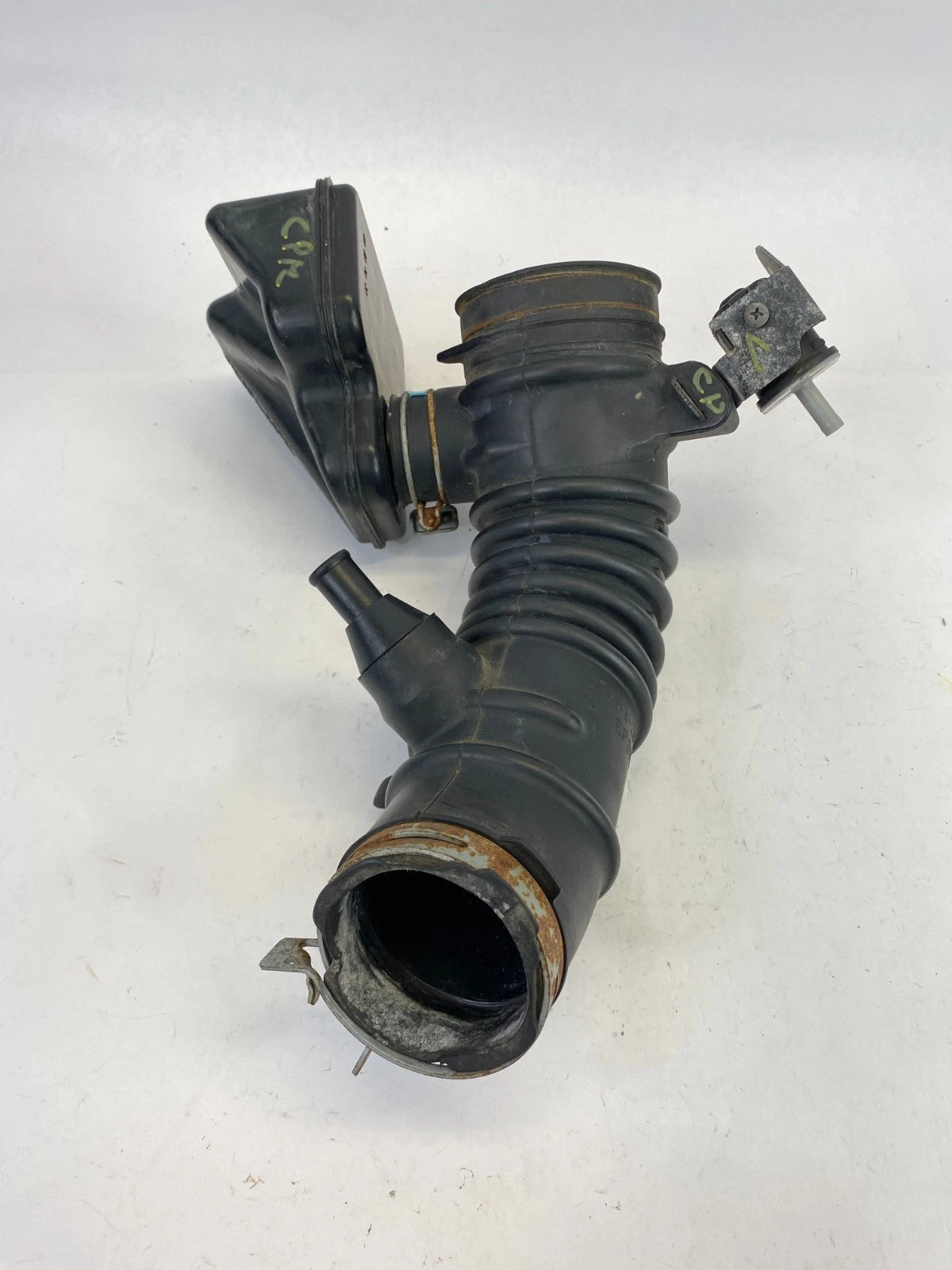 2008-2015 SCION XB AIR INTAKE RESONATOR BOX HOSE DUCT 17894-28130 OEM