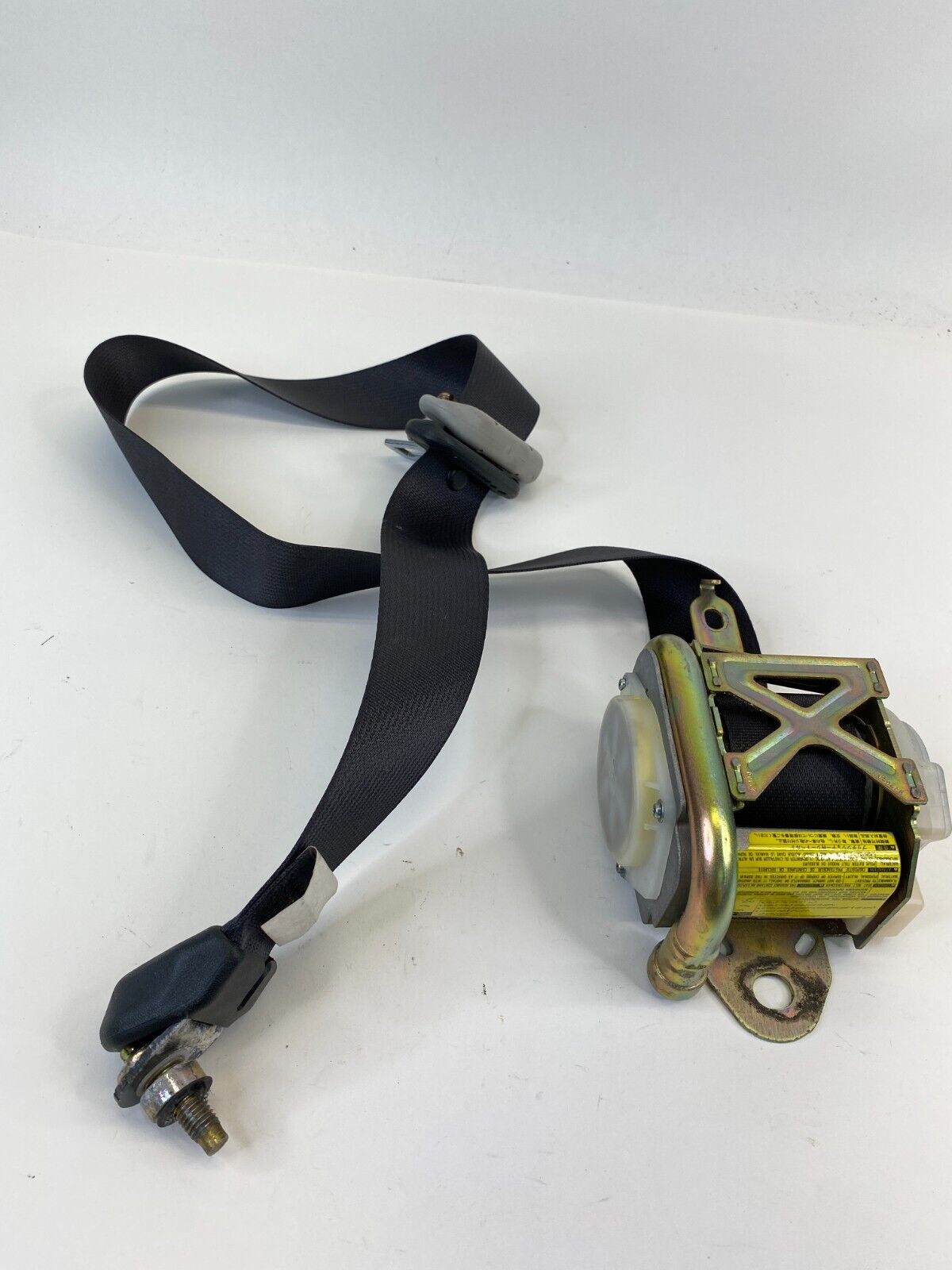 2003-2005 Mazda6 Mazda 6 Front Right Passenger Side Seat Belt Pre-Tensioner OEM