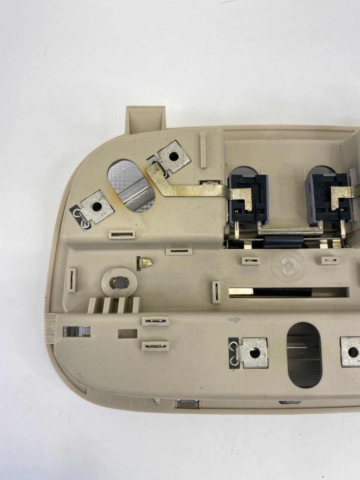 2003-2007 Ford Escape Roof Overhead Center Dome Map Light Lamp Assembly OEM