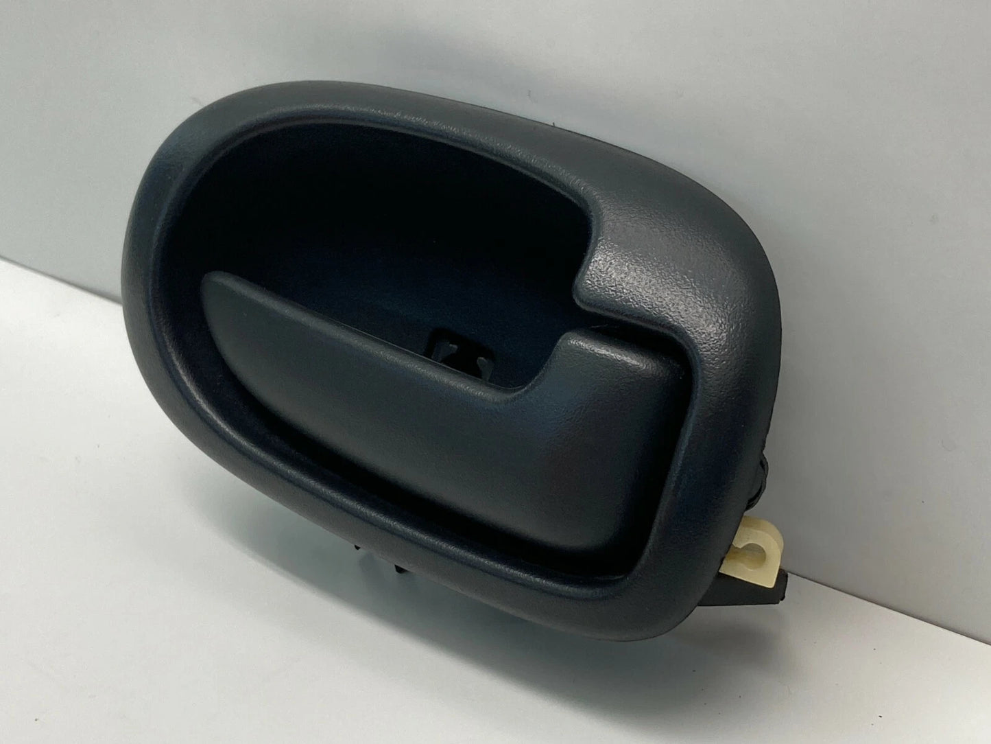01-06 CHRYSLER SEBRING DODGE STRATUS REAR RIGHT INNER DOOR HANDLE SRVB7892 OEM