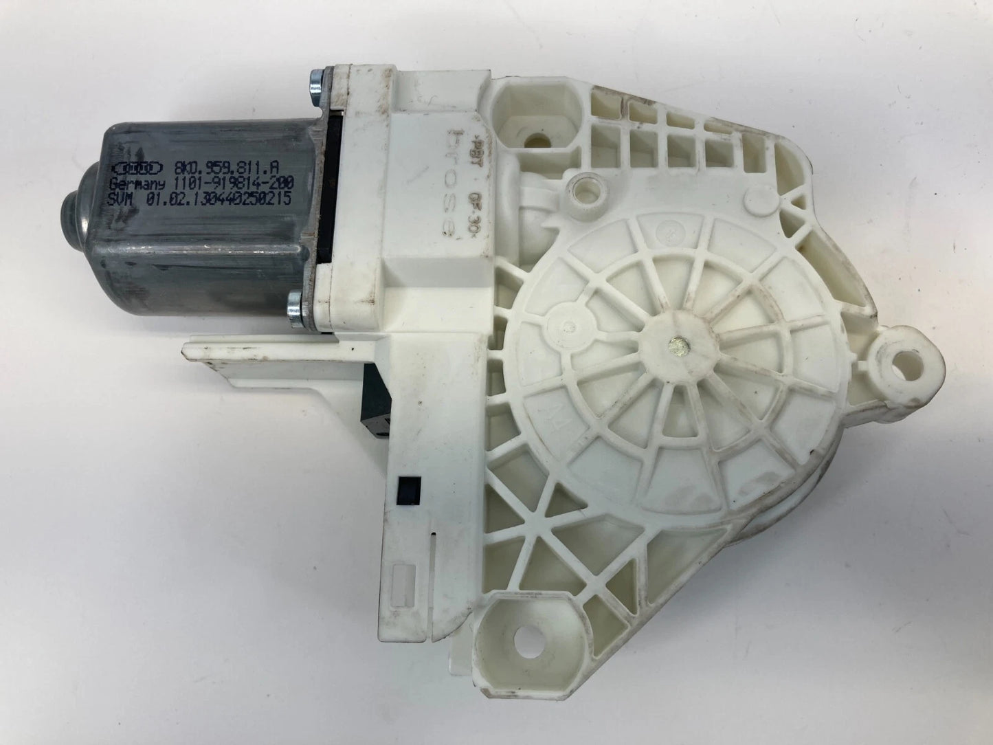 2009-2016 AUDI A4 QUATTRO REAR LEFT SIDE DOOR POWER WINDOW MOTOR 8K0-959-811-A