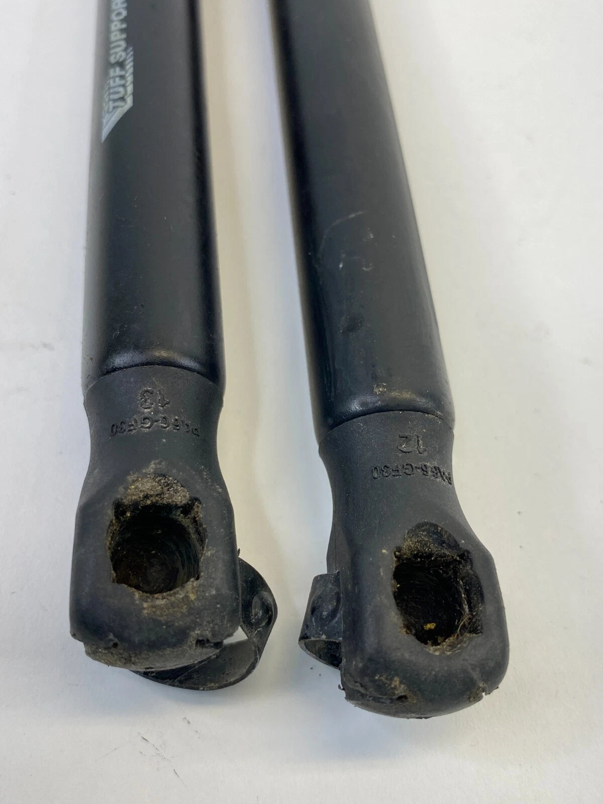 2012-2019 FIAT 500 HATCHBACK REAR TRUNK LIFTGATE SUPPORT SHOCK STRUTS PAIR OEM