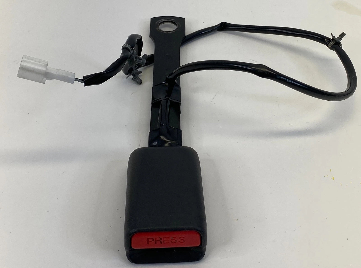 2013-2019 NISSAN SENTRA FRONT RIGHT PASSENGER SEAT BELT BUCKLE RECEIVER OEM