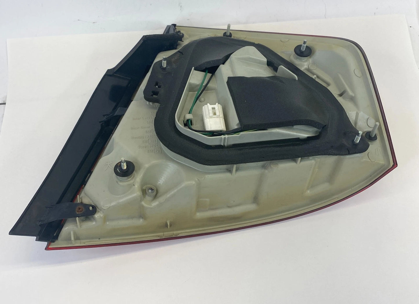 2006 2007 INFINITI M35 REAR LEFT DRIVER OUTER TAILLIGHT TAIL LAMP 220-63788