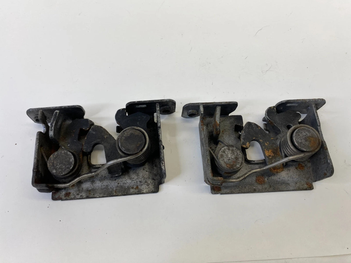 2007-2015 MINI COOPER BASE FRONT LH & RH HOOD LATCH CATCH LOCK SET PAIR OEM