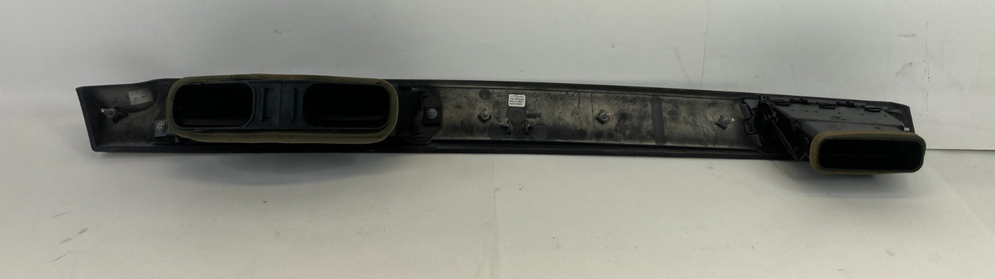 2004-2007 BMW 525i 2008-2010 BMW 535i Dash Right Side Trim Molding w/ Air Vents
