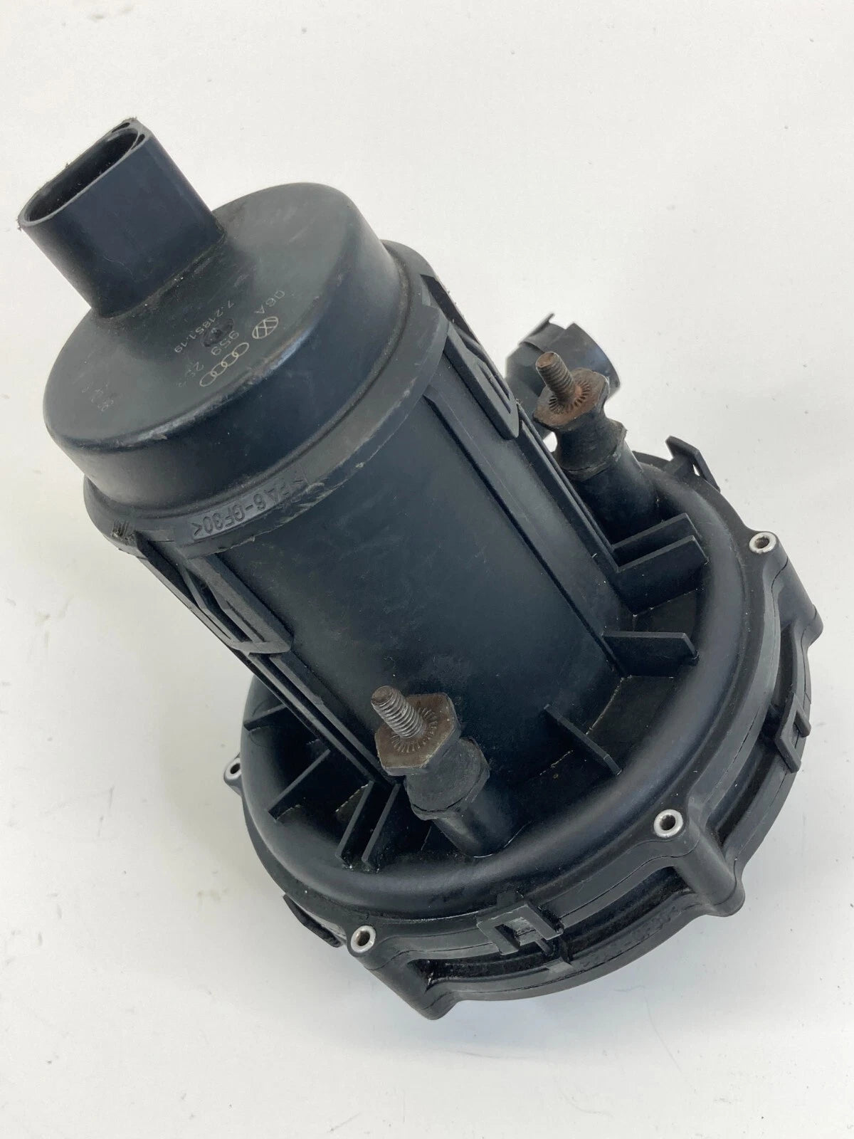 98-01 VOLKSWAGEN BEETLE A/T SECONDARY AIR INJECTION PUMP ASSEMBLY 06A959253 OEM