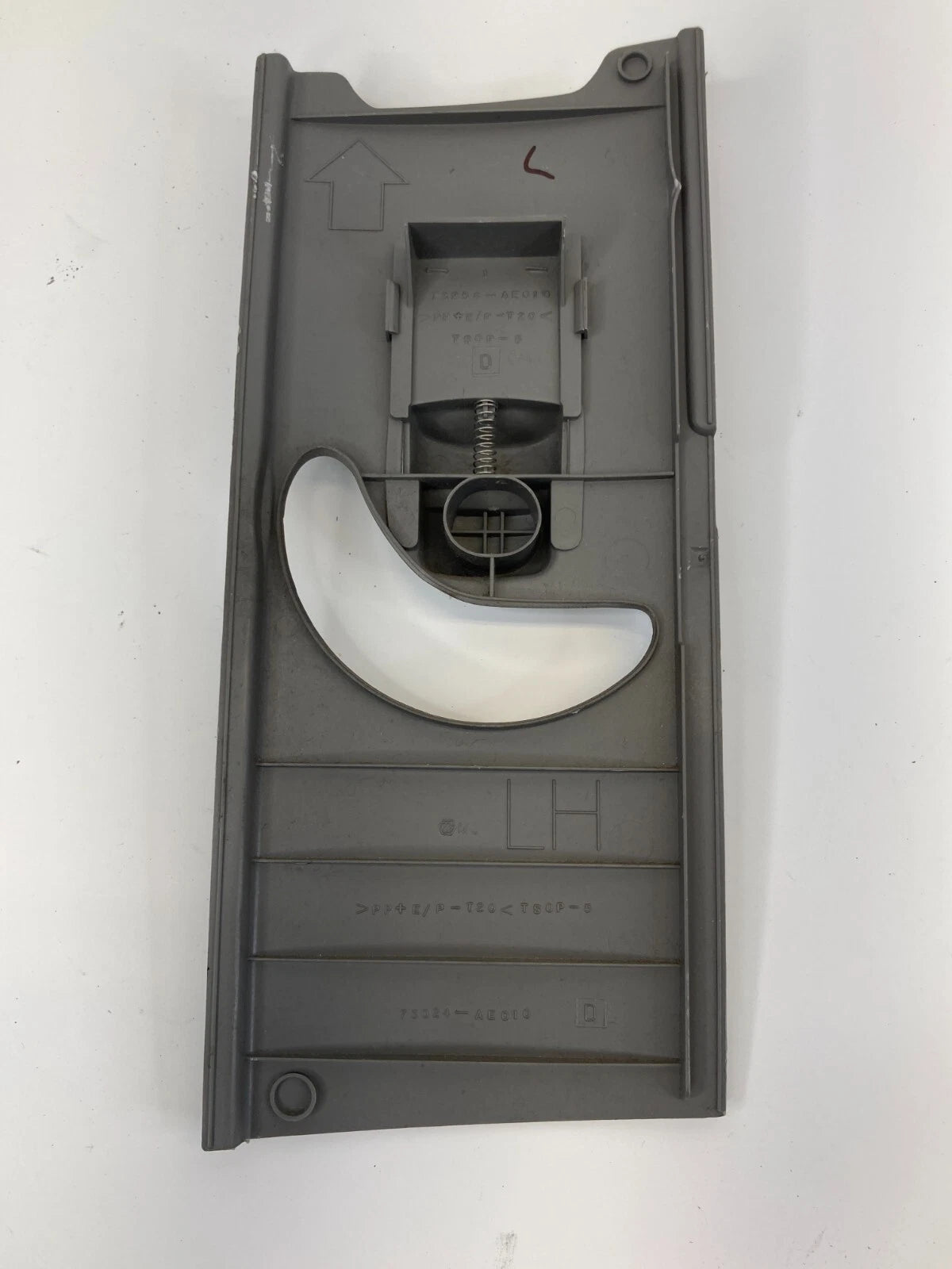 2004-2010 TOYOTA SIENNA FRONT LEFT SIDE UPPER SEAT BELT ADJUSTENT TRIM COVER OEM