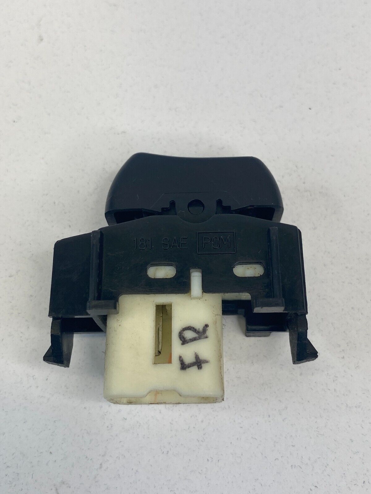 2003-2008 Toyota Matrix Front Right Passenger Door Lock Button Switch OEM