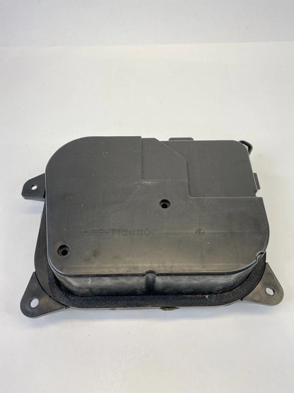 1998-2004 LEXUS GS300 REAR LEFT LH SIDE DOOR SPEAKER UNIT 86150-30320 OEM