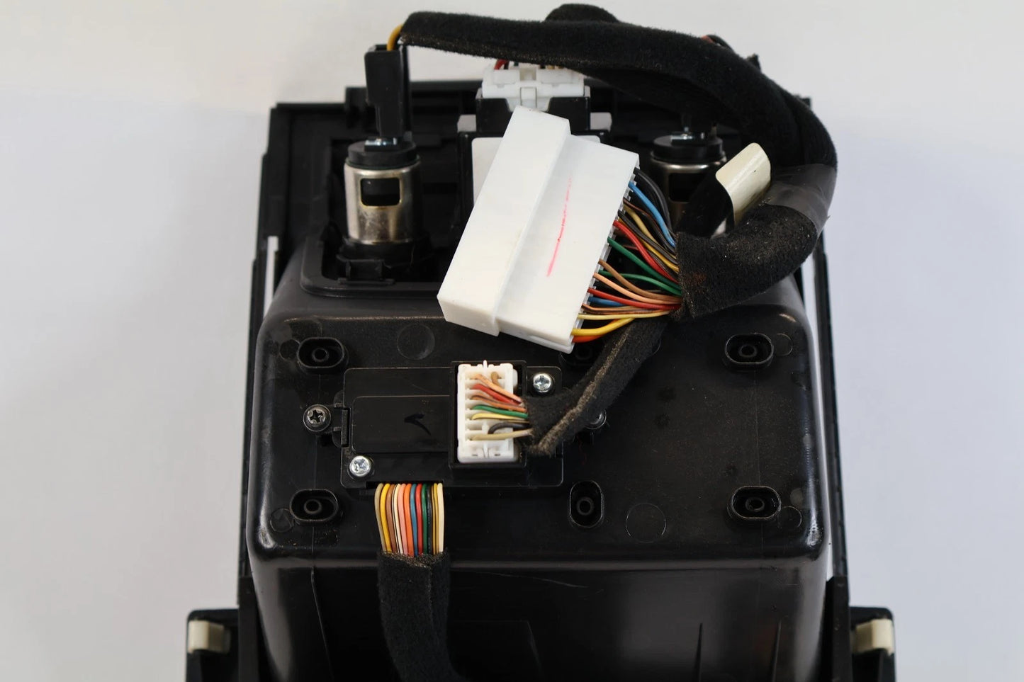 2011-2014 HYUNDAI SONATA UPPER CENTER CONSOLE TOP TRIM PANEL W CUP HOLDER OEM