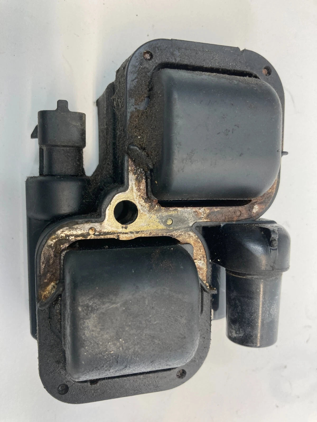 98-05 MERCEDES-BENZ E320 3.2L A/T ENGINE IGNITION COIL INGITER A0001587803 OEM