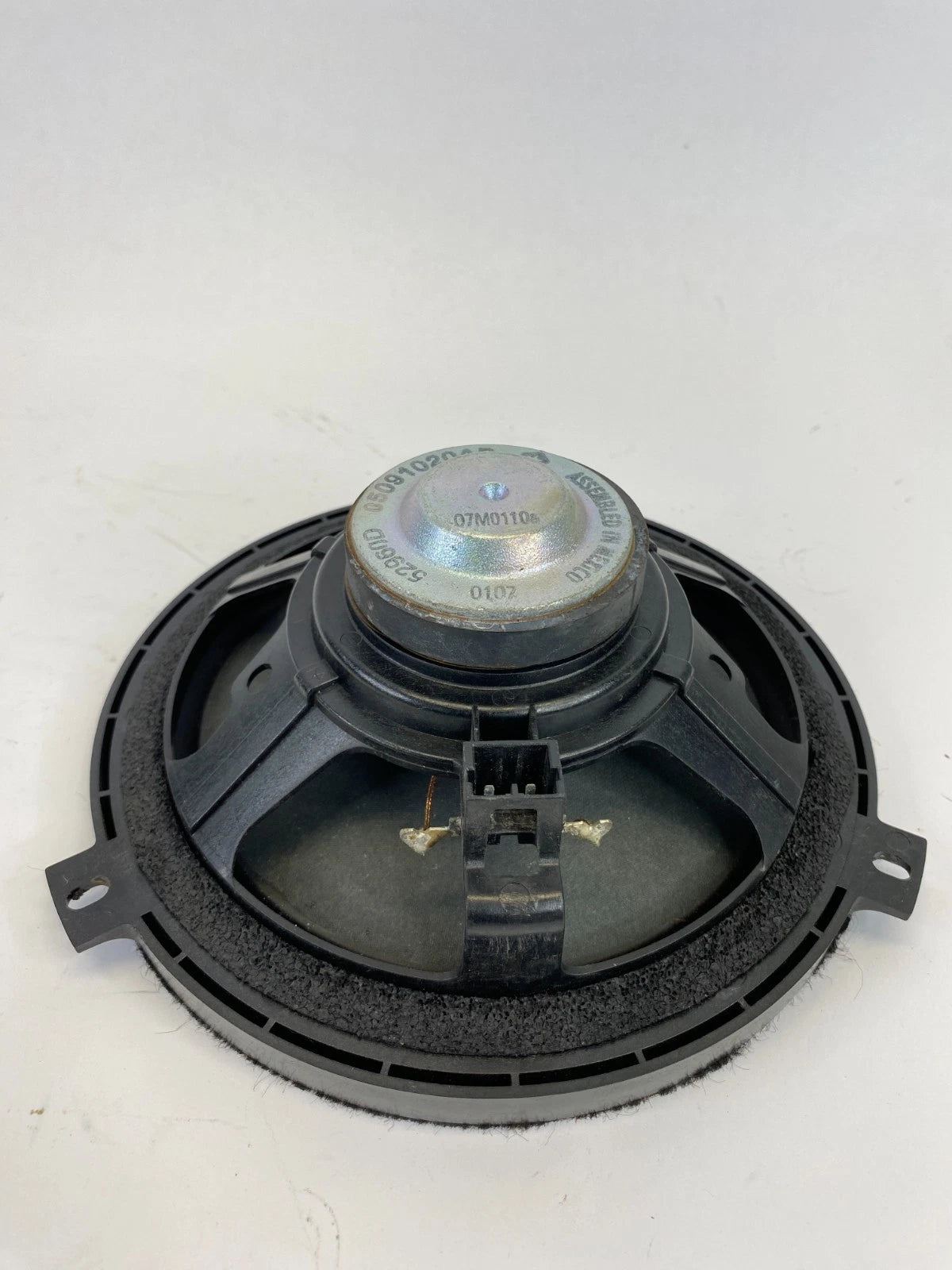 2002-2007 JEEP LIBERTY REAR OR FRONT LEFT OR RIGHT DOOR AUDIO SPEAKER 05091020AB