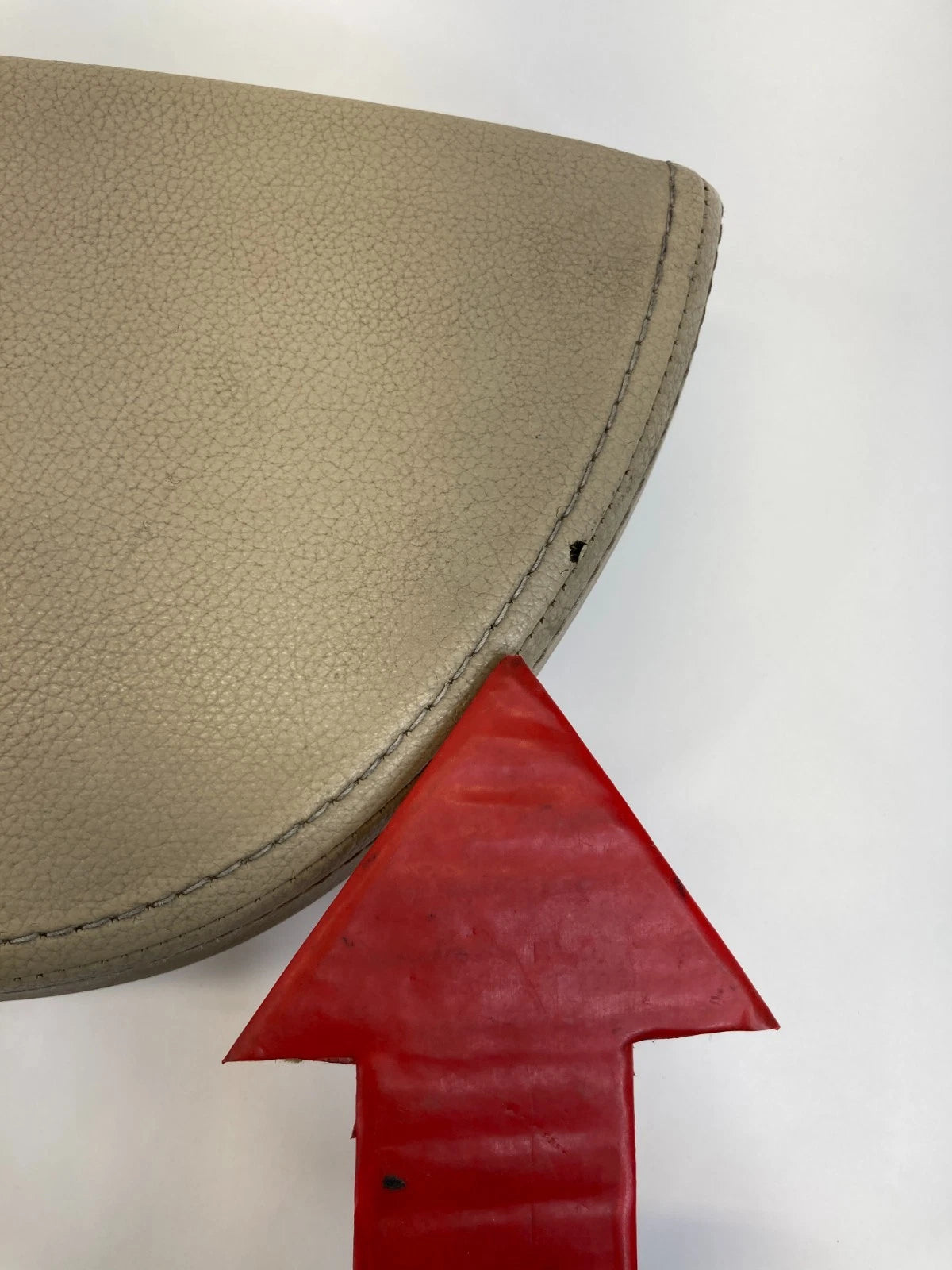 2007-2013 ACURA MDX CENTER CONSOLE LID ARMREST RIGHT SIDE 83410-STX-A010-28 OEM