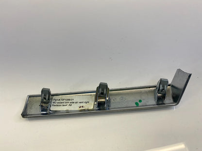 2007-2013 BMW X5 RIGHT PASSENGER SIDE DASH AC END VENT TRIM PANEL 70P1088-01 OEM