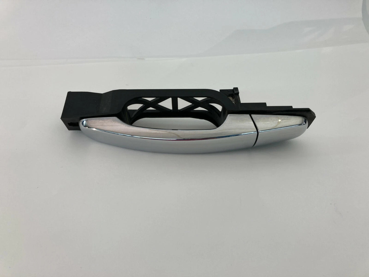 07-10 SATURN OUTLOOK FRONT RIGHT PASSENGER SIDE EXTERIOR DOOR HANDLE ASSEMBLY