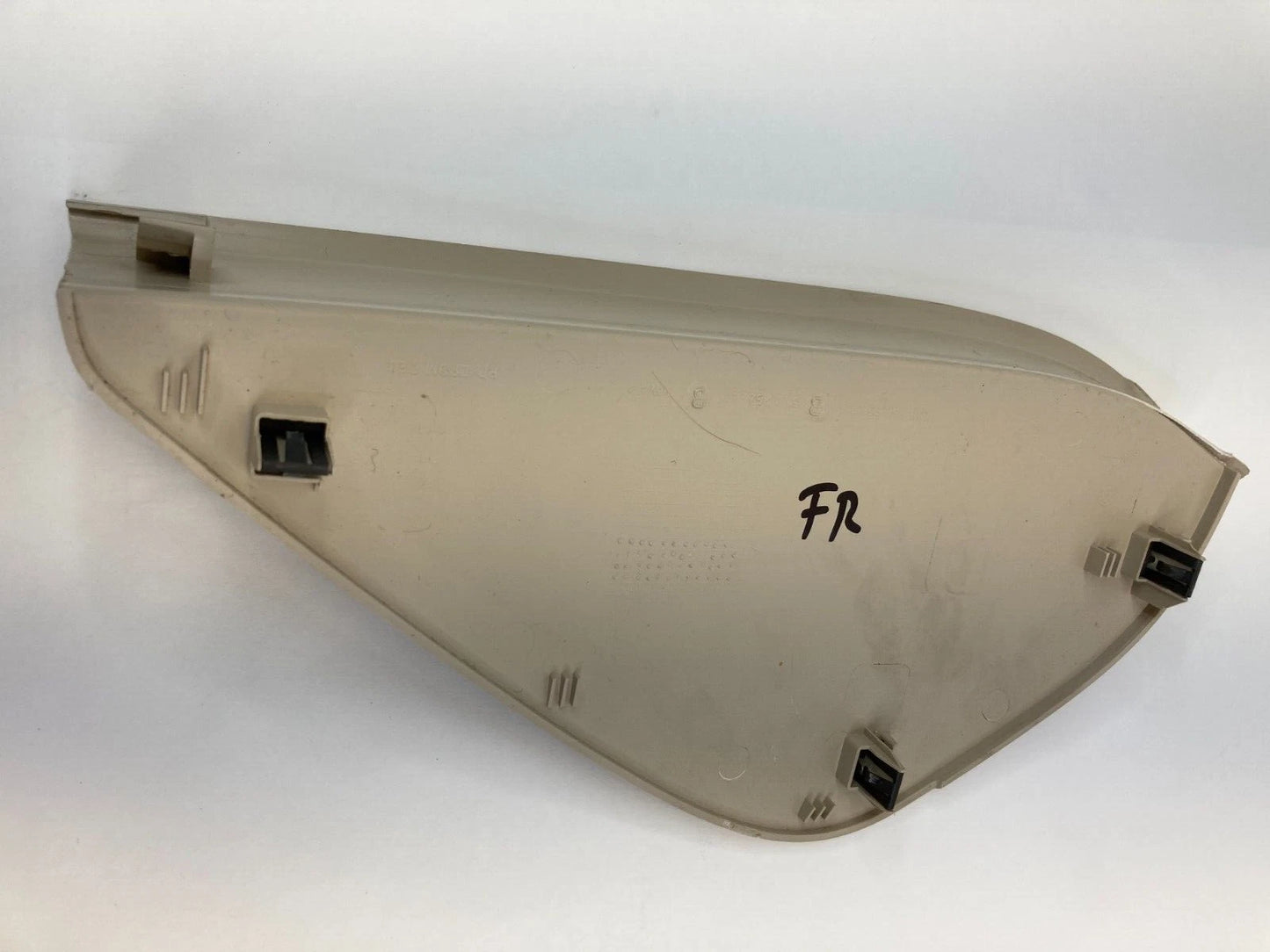 2009-2017 VOLKSWAGEN TIGUAN FRONT RIGHT DASH END CAP COVER TRIM 5N0-858-218-B