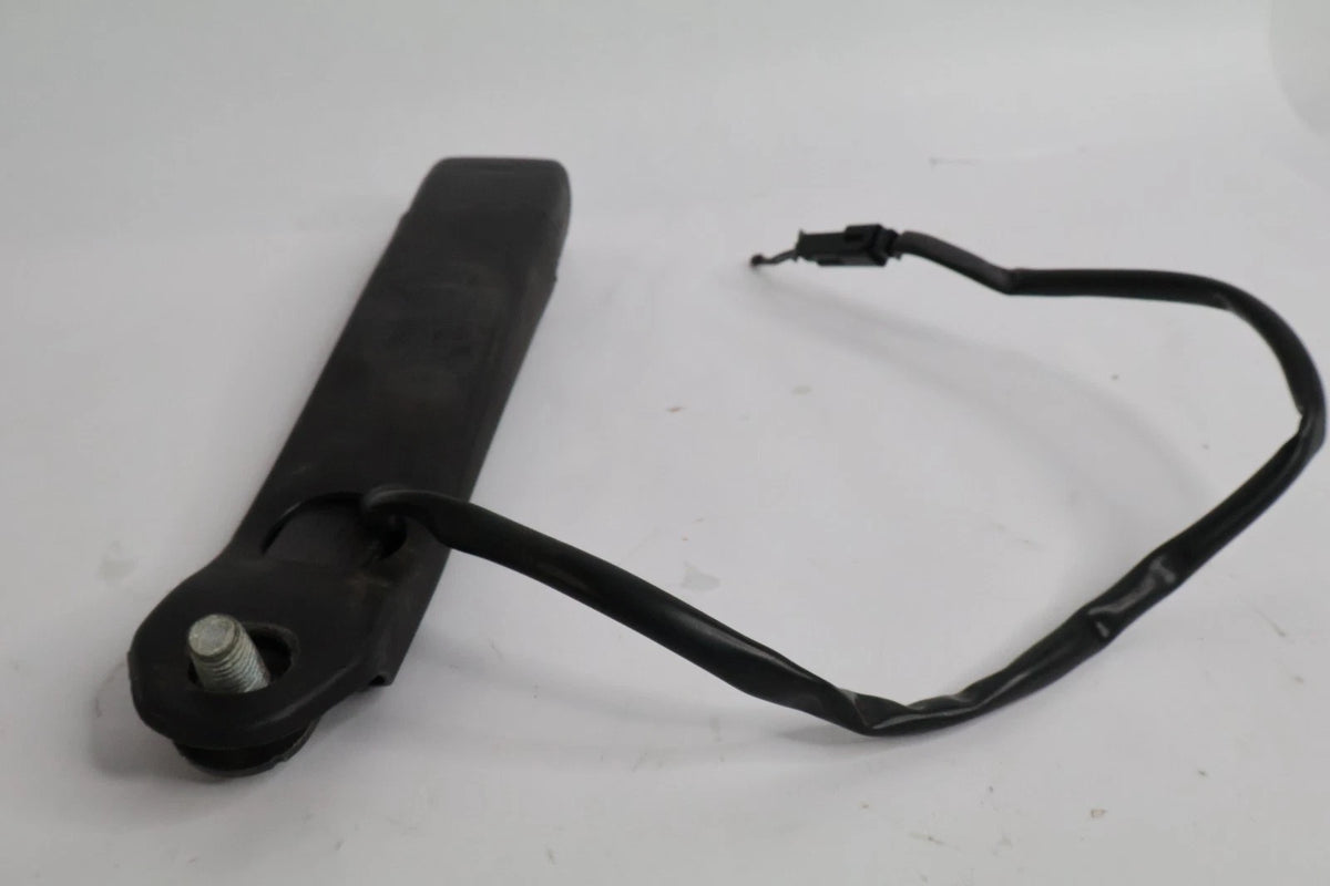 2006-2010 HUMMER H3 FRONT LEFT DRIVER SEAT BELT BUCKLE 2028620 OEM FACTORY
