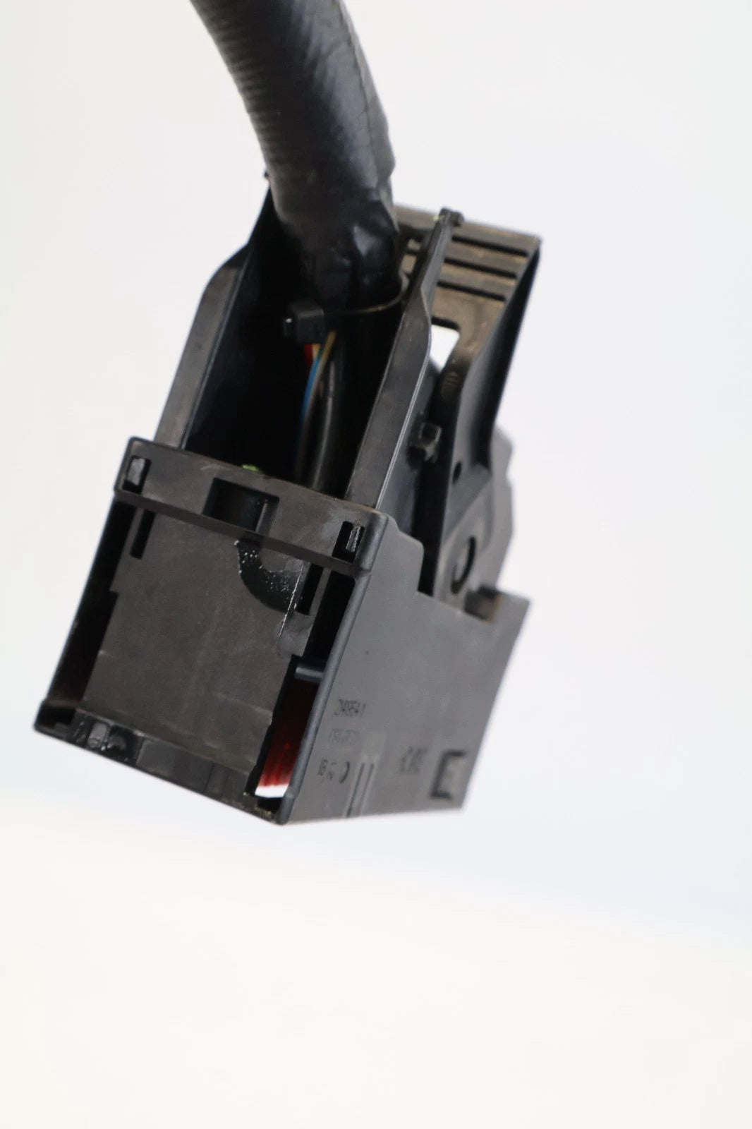2015-2018 FORD FOCUS 2.0L L4 A/T ABS ANTI LOCK BRAKE PUMP PLUG CONNECTOR OEM