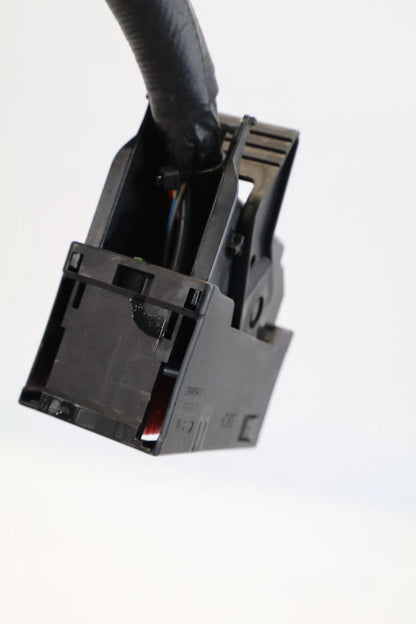 2015-2018 FORD FOCUS 2.0L L4 A/T ABS ANTI LOCK BRAKE PUMP PLUG CONNECTOR OEM