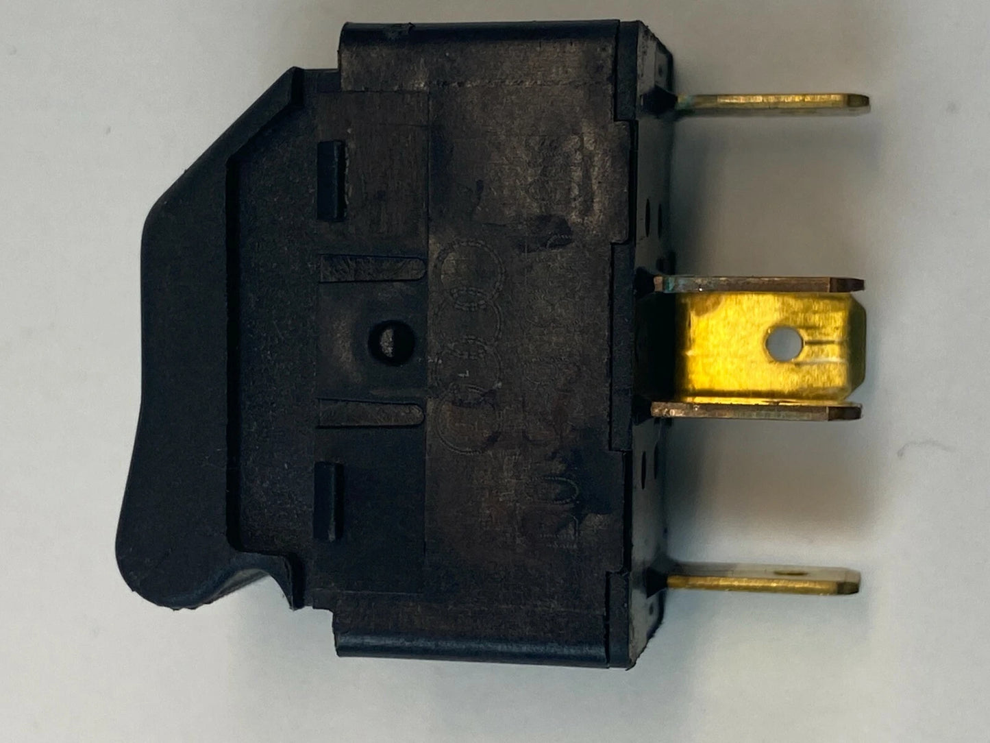 1997-2001 AUDI A4 A4 QUATTRO POWER SWITCH WINDOW CONTROL DOOR 4D095985501C OEM