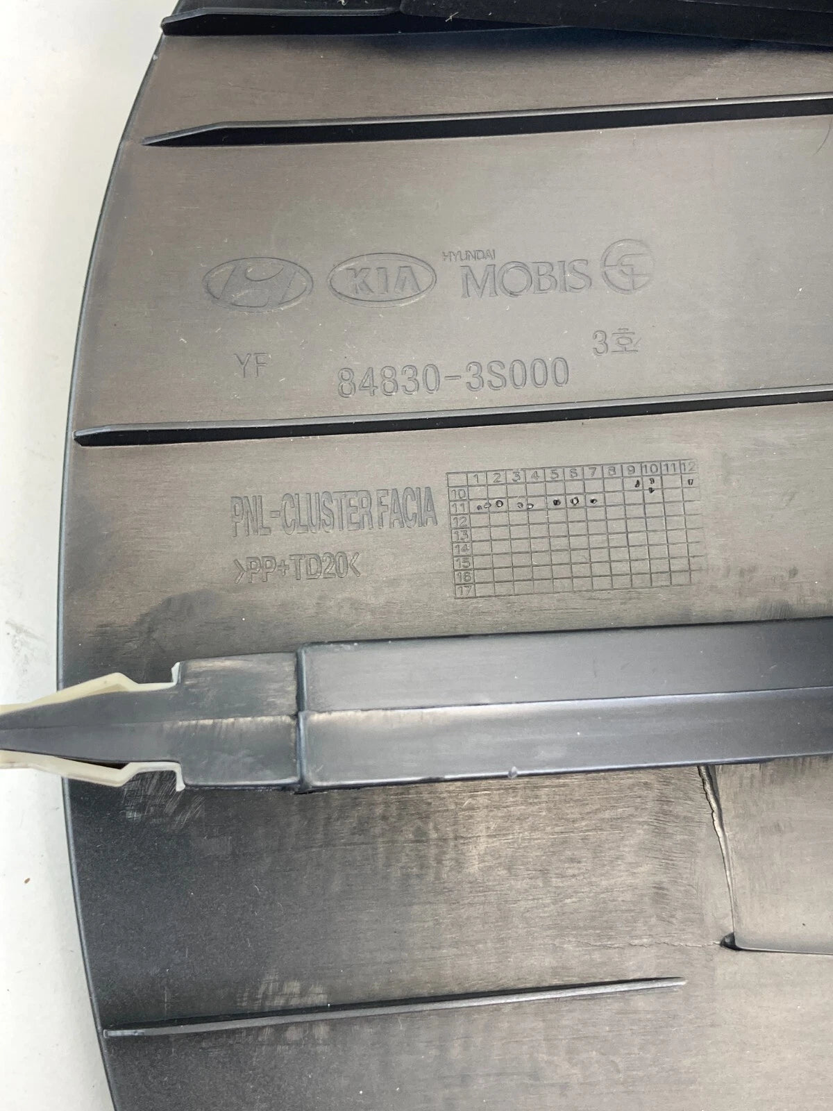 2011-2014 HYUNDAI SONATA SPEEDOMETER INSTRUMENT CLUSTER TRIM BEZEL 84830-3S000