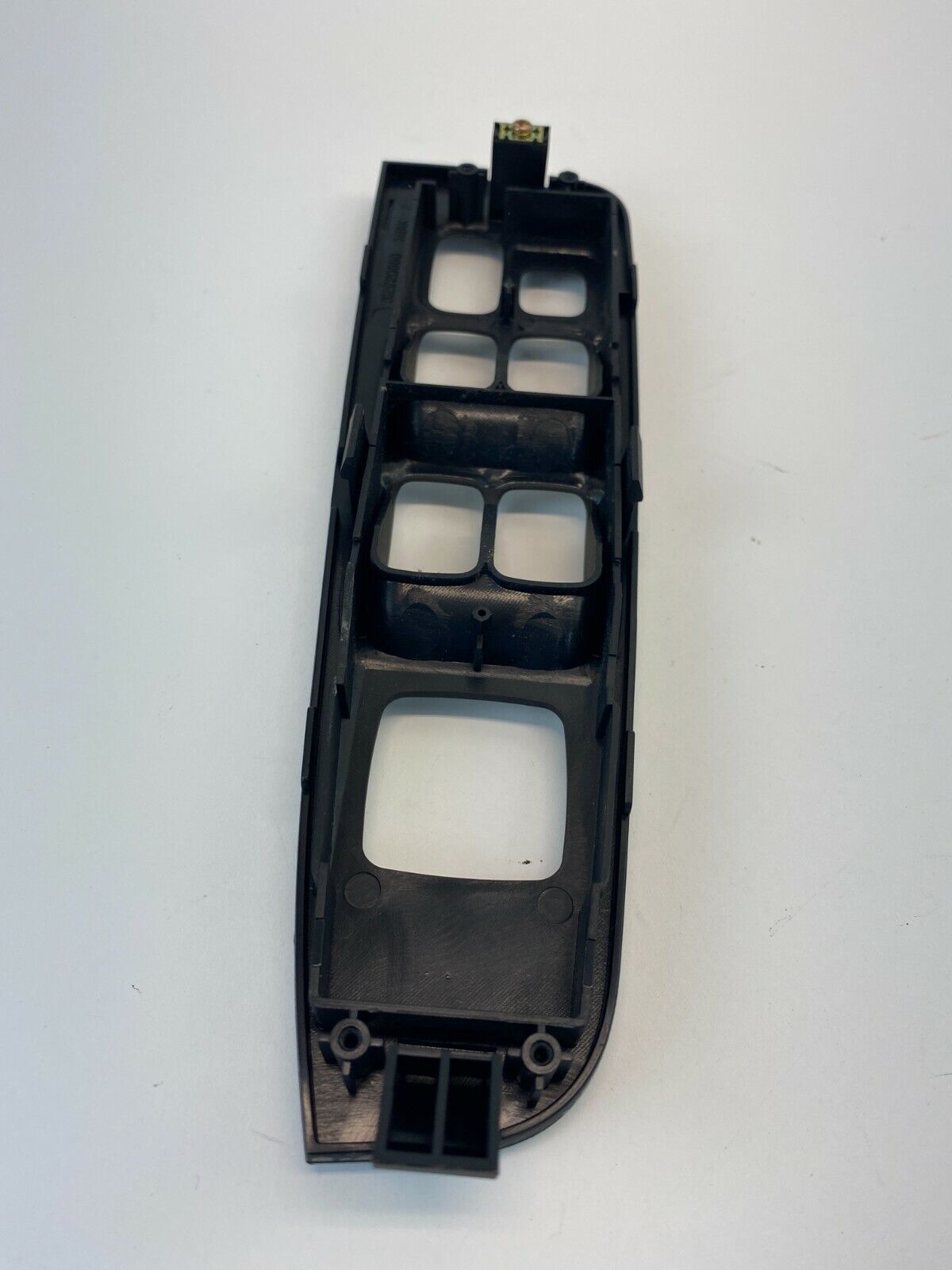 2004 2005 2006 Kia Amanti Sedan Front Left Side Window Switch Bezel Trim Cover