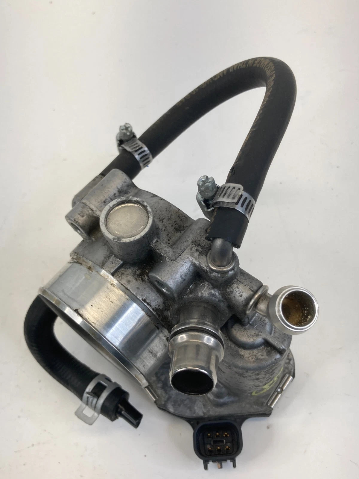 2011-2015 CHEVROLET CRUZE 1.8L L4 THROTTLE BODY VALVE ASSEMBLY 55561495 OEM