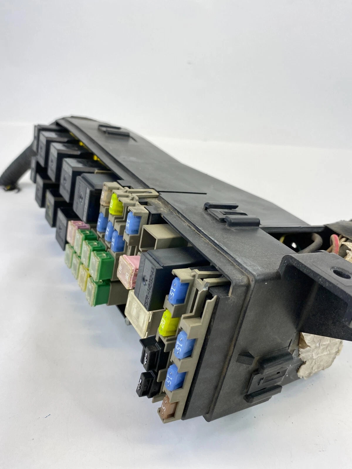 01-04 FORD ESCAPE 2.0L L4 MANUAL TRANS ENGINE FUSE BOX RELAY JUNCTION BLOCK OEM