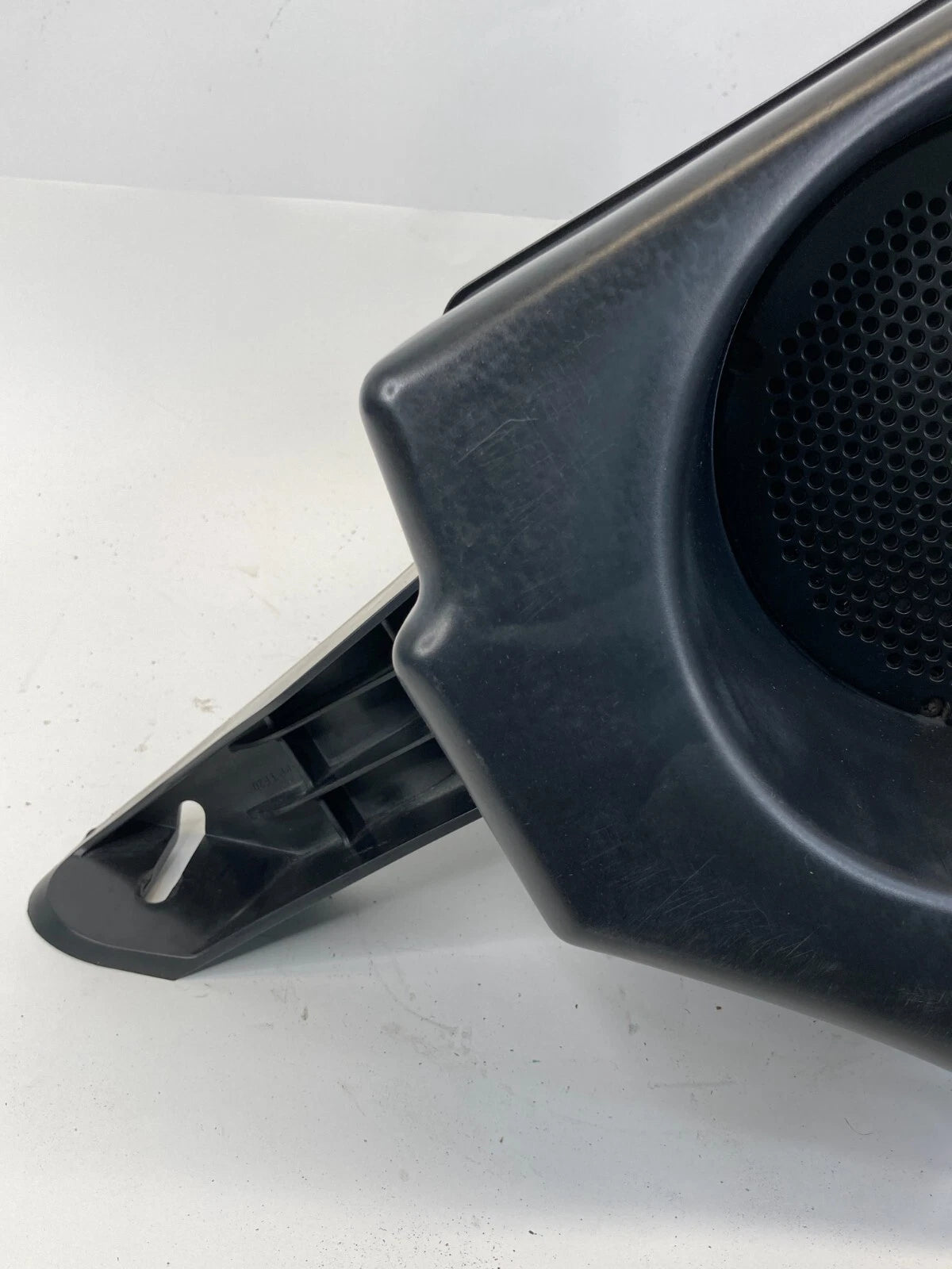 2003-2011 MERCEDES-BENZ ML350 REAR SPEAKER SUBWOOFER HARMAN/KARDON 164-820-33-02