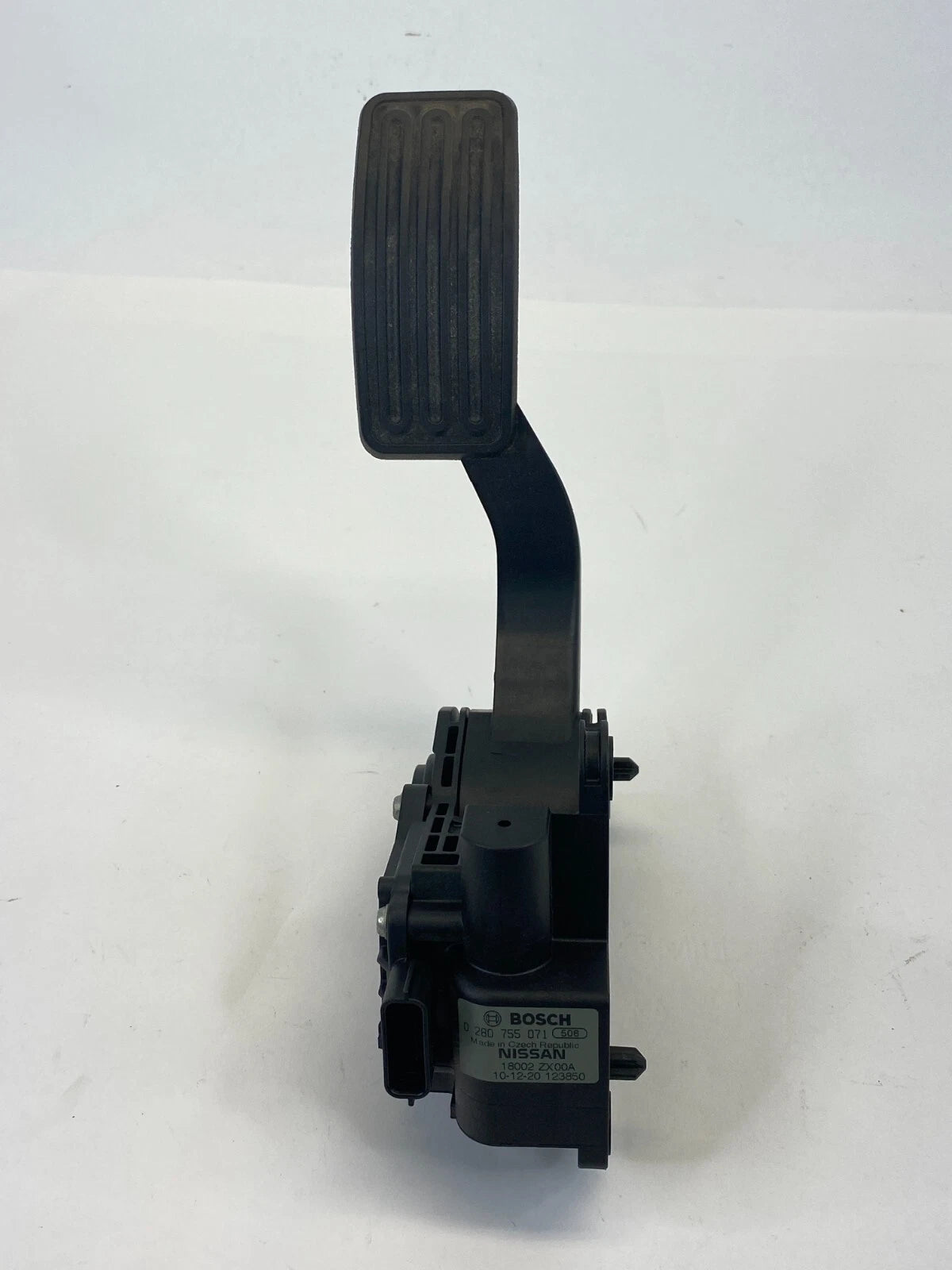 2007-2013 NISSAN ALTIMA SEDAN GAS ACCELERATOR PEDAL TRAVEL SENSOR 18002ZX00A OEM