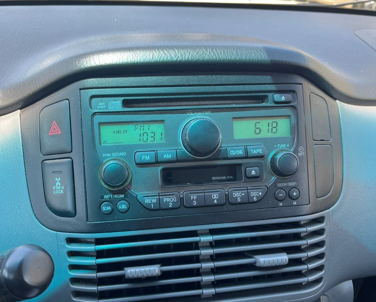 2003-2005 HONDA PILOT DASH AUDIO AM/FM CD CASSETTE RADIO UNIT 39100-S9V-A110