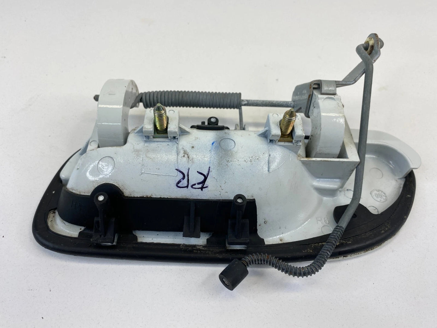 2001-2009 VOLVO S60 REAR RIGHT PASSENGER EXTERIOR OUTER DOOR HANDLE ASSEMBLY OEM
