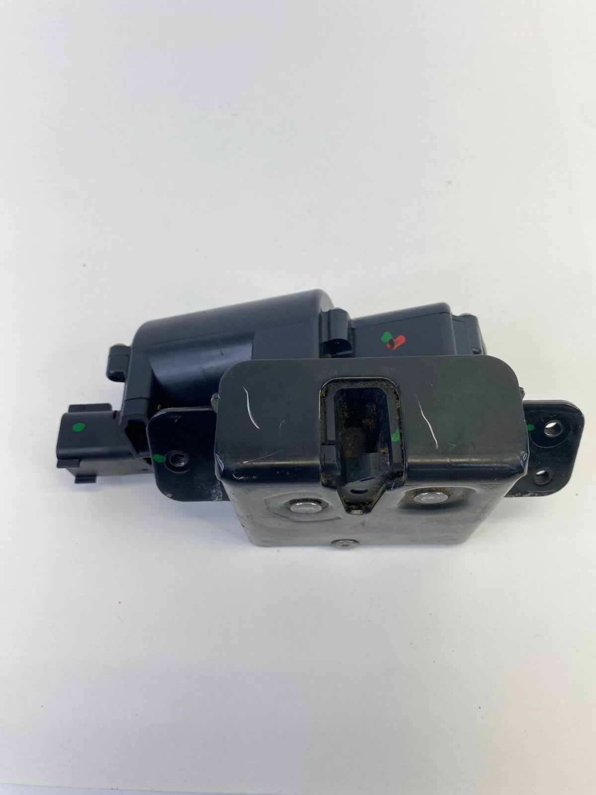 2007-2014 GMC YUKON REAR POWER TAILGATE LIFT GATE LATCH LOCK HATCH ACTUATOR OEM