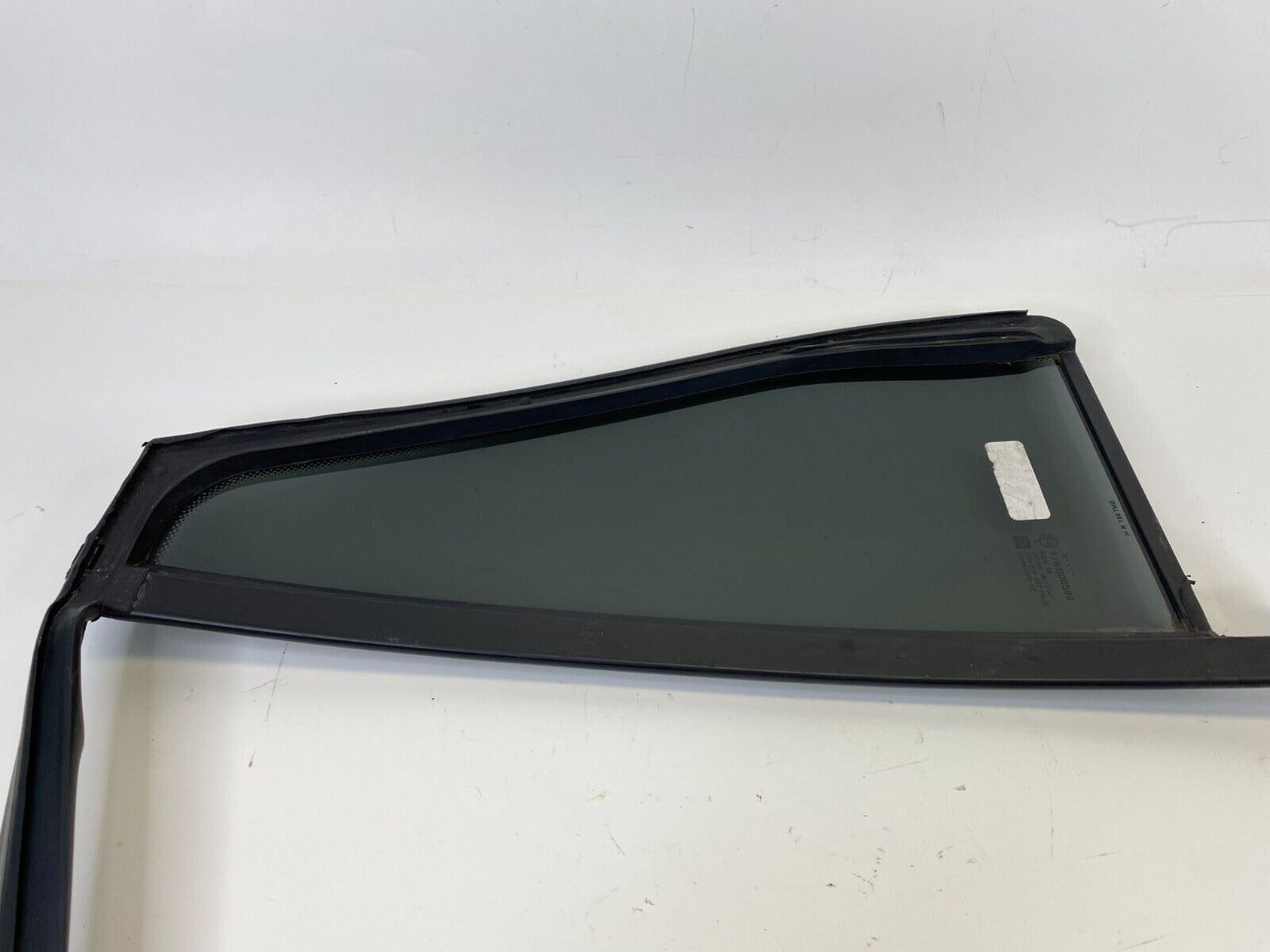 2008-2017 Buick Enclave Rear Right Side Door Vent Quarter Window Glass