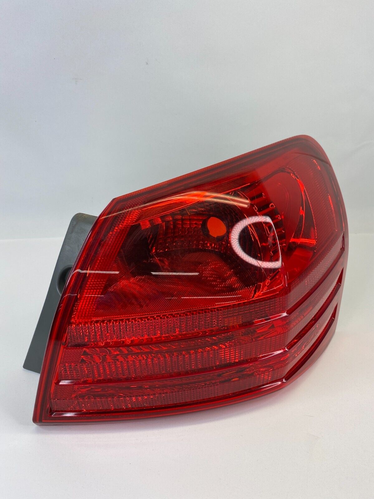 08-13 Nissan Rogue Right Passenger Outer Tail Light Taillight Lamp AFTERMARKET