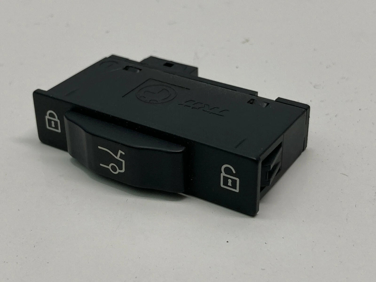 02-05 BMW 745I 745LI POWER TRUNK LID LOCK UNLOCK CONTROL SWITCH 61318379766 OEM