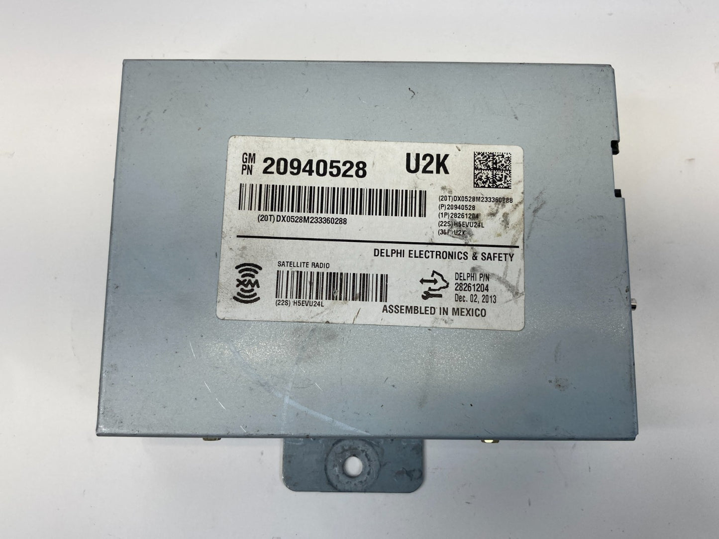 2012-2015 Chevy Captiva Sport Radio Satellite Antenna Control Module 20940528