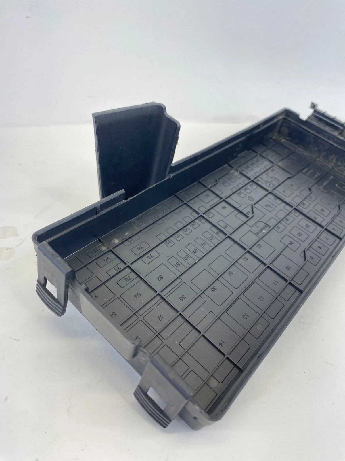 2009-2012 Ford Flex 3.5L V6 A/T Under Hood Fuse Relay Box Cover Lid OEM